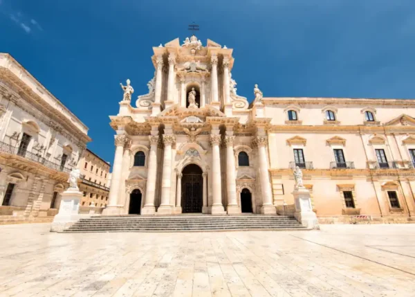 SICILIA - I LUOGHI DI MONTALBANO SIRACUSA  "arte, enogastronomia, esperienze" - immagine 4